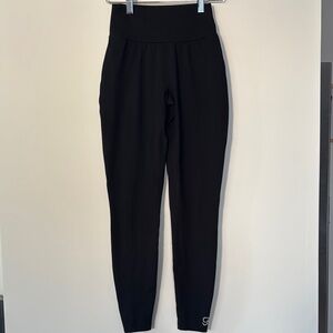 Bombshell Sportswear Pocket Pop Leggings